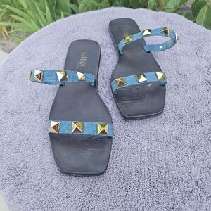 Rouge Helium sandals